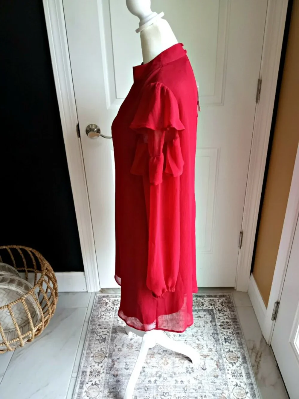 NEW! EXPRESS SOFT RED SHEER SLEEVE DRESS SZ M